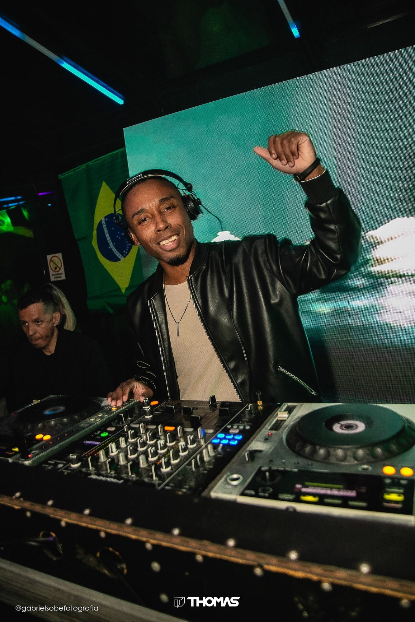 Santos Craig DJ