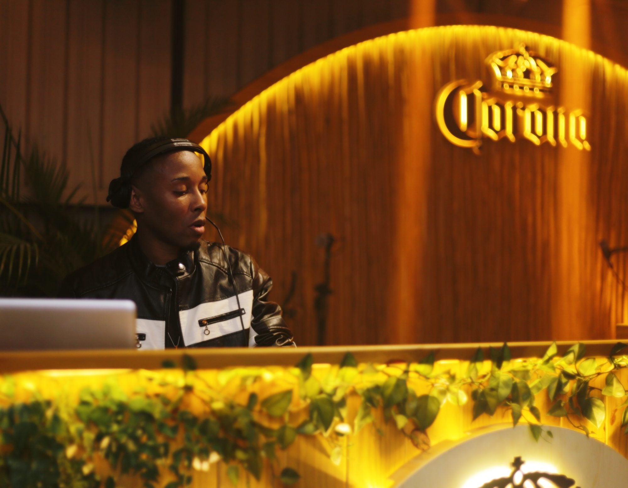 Santos Craig DJ