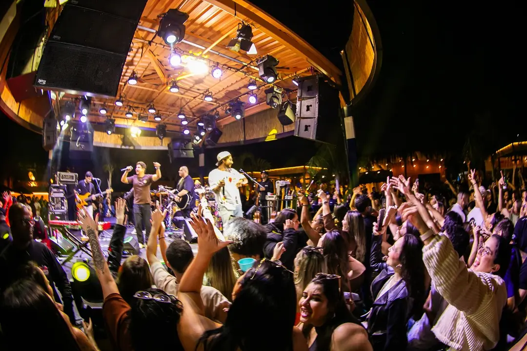 Flyer de Bruninho & Davi