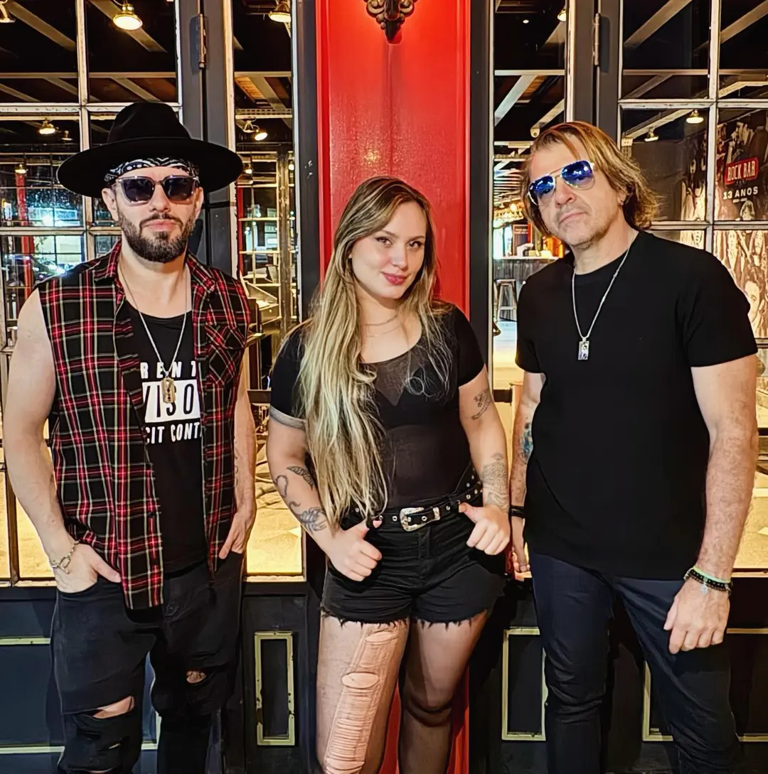 Flyer de Rivotrio, Rivotrio, RivoTrio e Metais