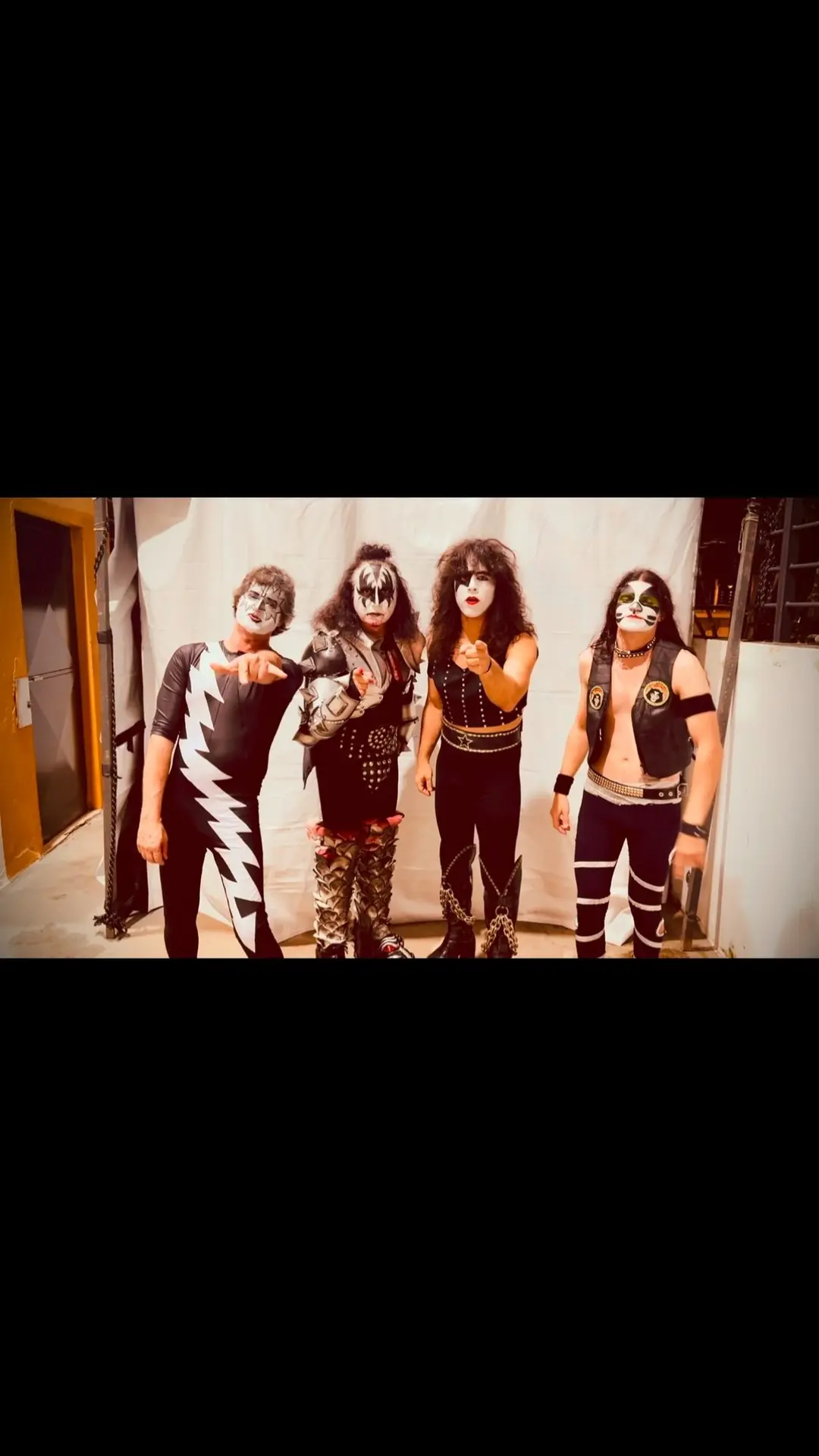 Flyer de Love Gun e Jacks