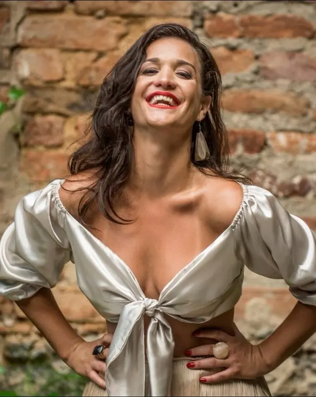 Flyer de Alana Moraes