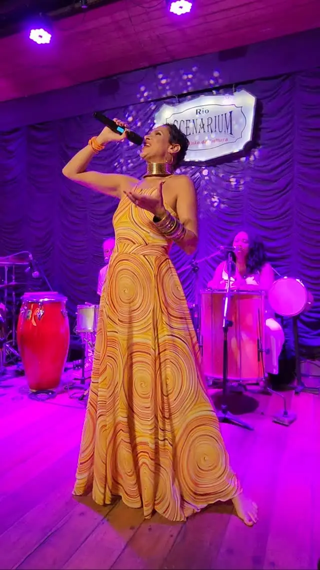 Flyer de Renata Jambeiro