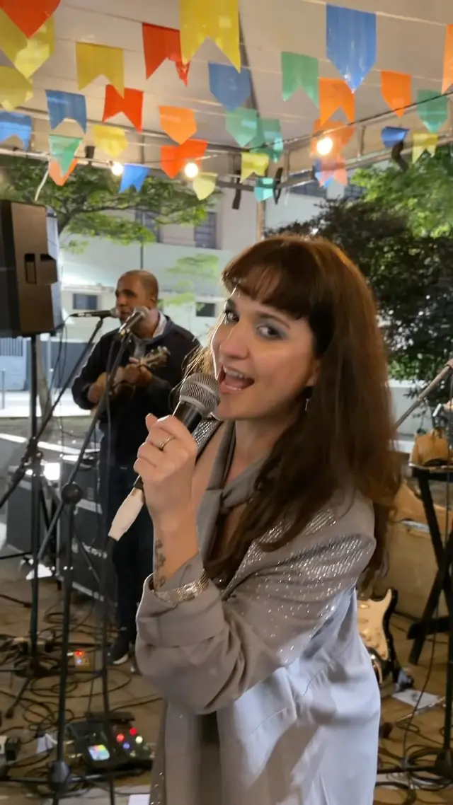 Flyer de Alana Moraes e Sambalana