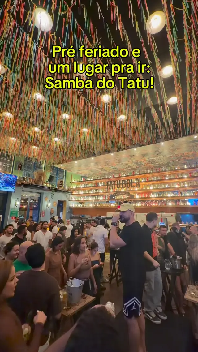 Flyer de Onda, Pagode no Sigilo, Grupo 6 Likes e mais 1 artista