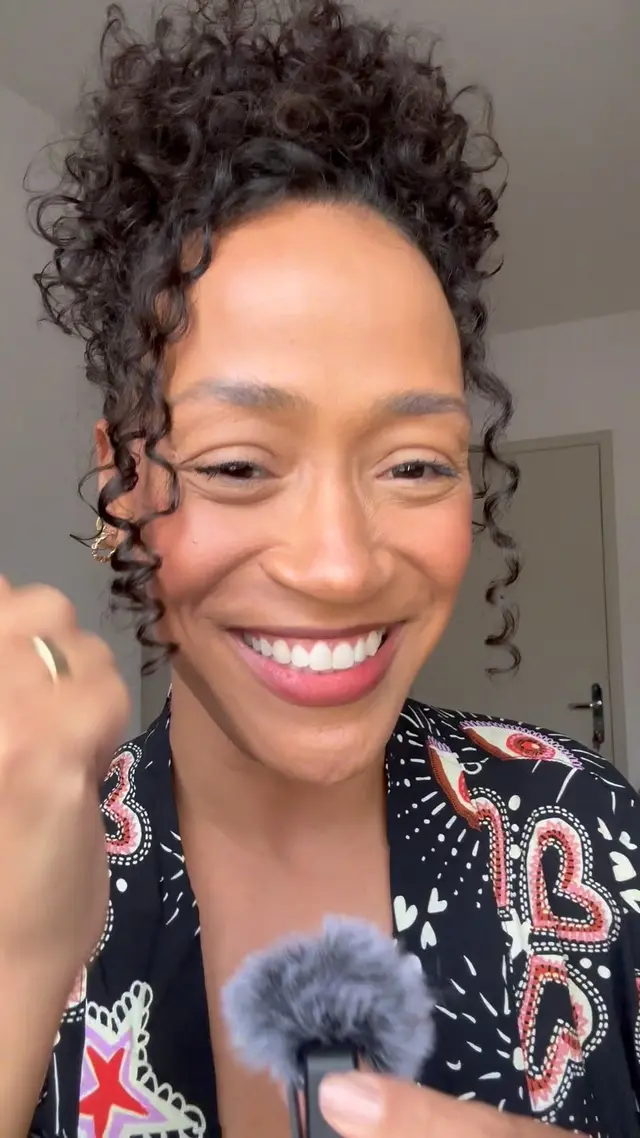 Flyer de Amandah Amâncio