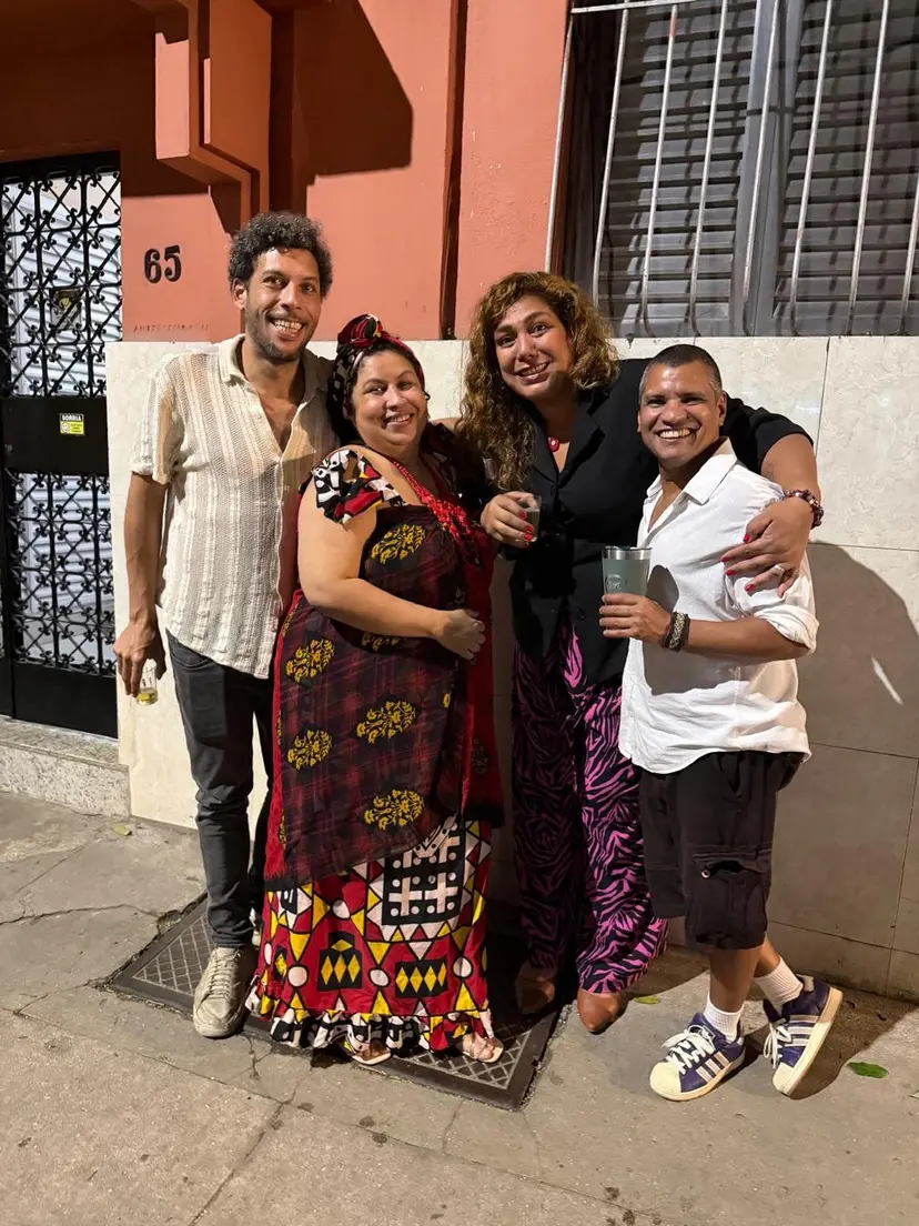 Flyer de Thais Villela, Reinaldo Pestana e mais 2 artistas